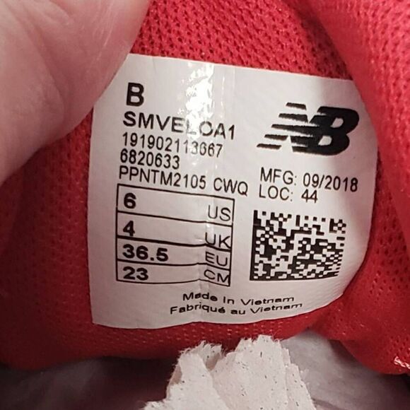 New Balance Fast Pitch Softball Metal Cleats Women's Size 6.5 Red Navy SMVELOv1 - Picture 7 of 7